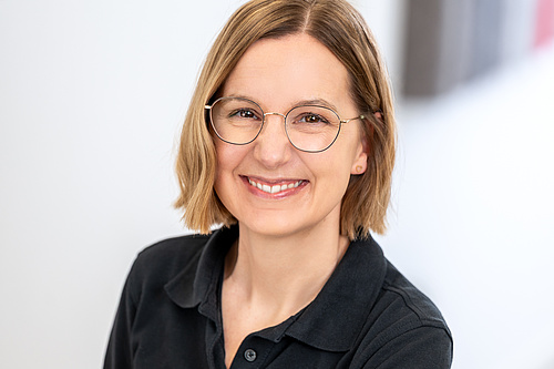 Lena Greve, angestellte Zahnärztin 1